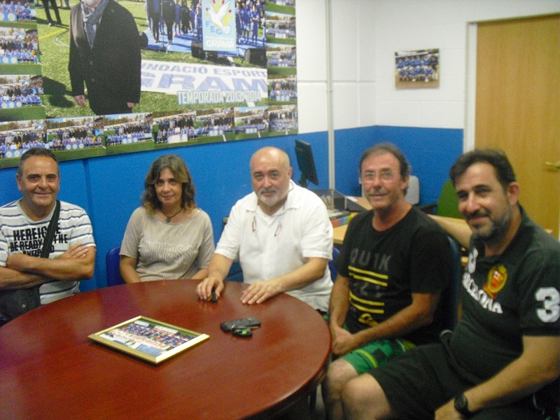 Els pares d'Oriol donen el seu consentiment al seguiment del seu fill al club.